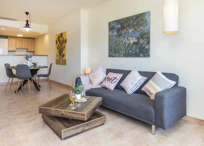 Port Eiii By Interhome Daire Pals